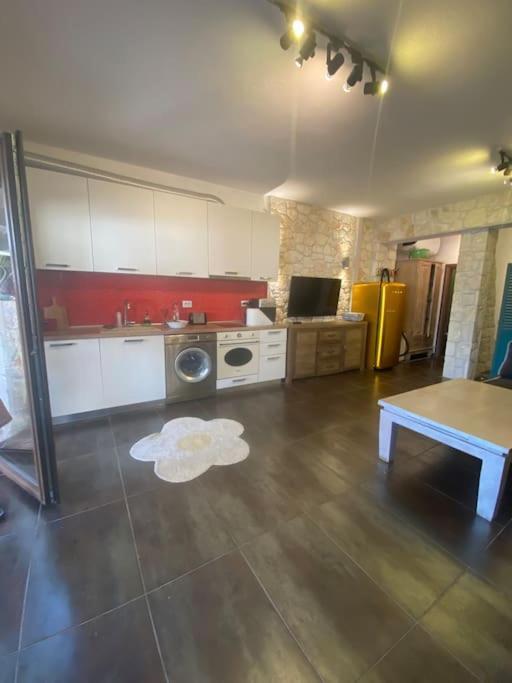Frenki Apartment By The Sea Siviri Buitenkant foto